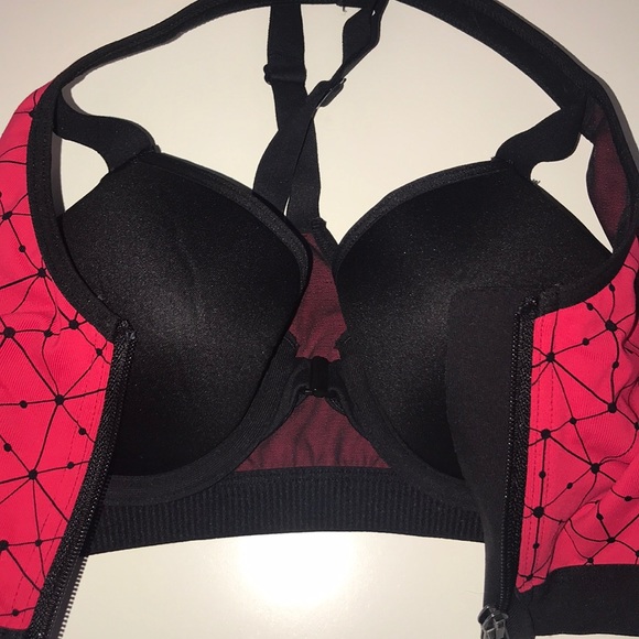 Victoria Secret Sports Bra - Picture 3 of 5